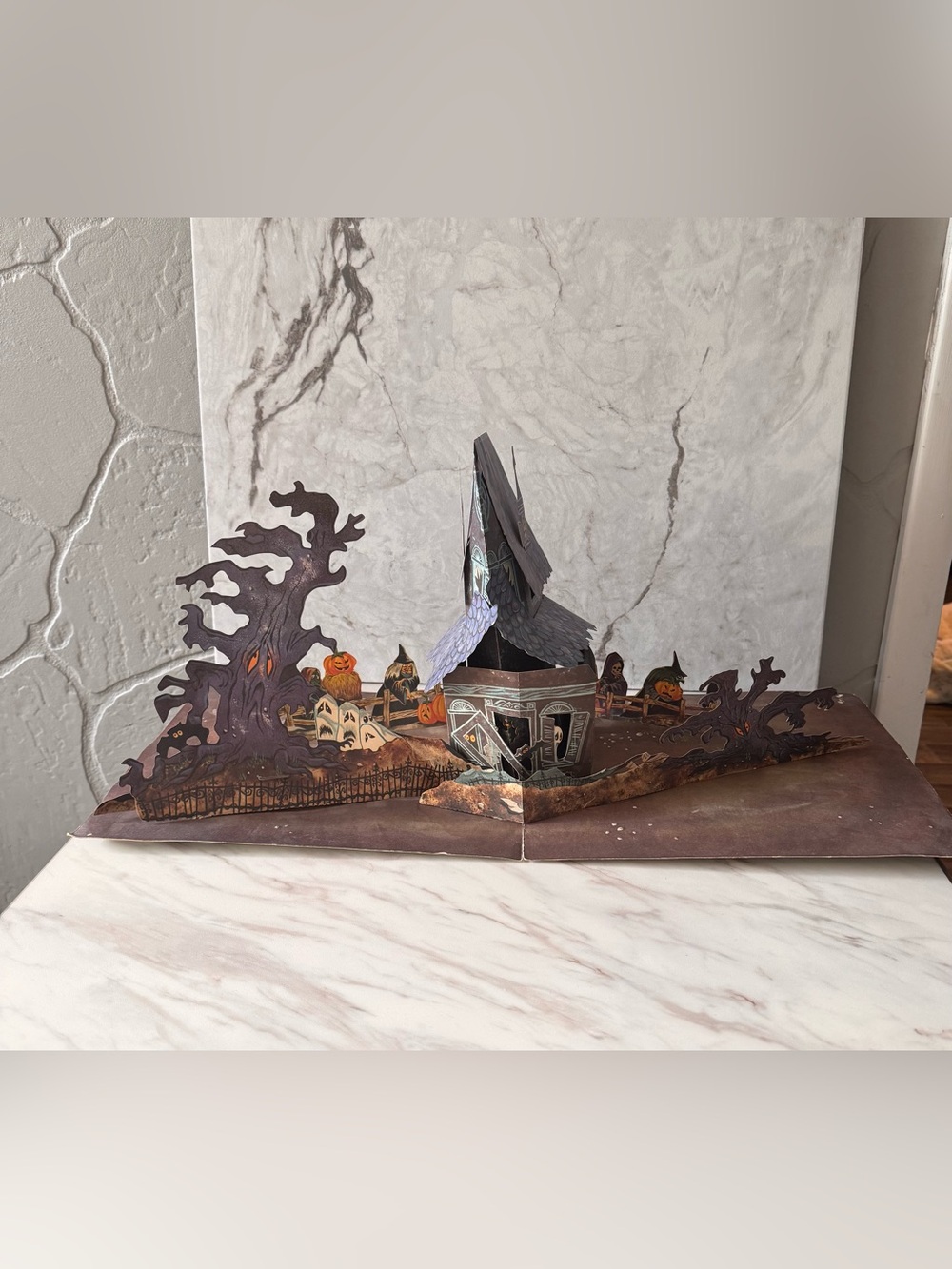 Vintage 1970s Hallmark Halloween Haunted House Pop Up 3D Paper Centerpiece